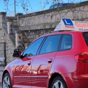 coche-con-rueda-fondo